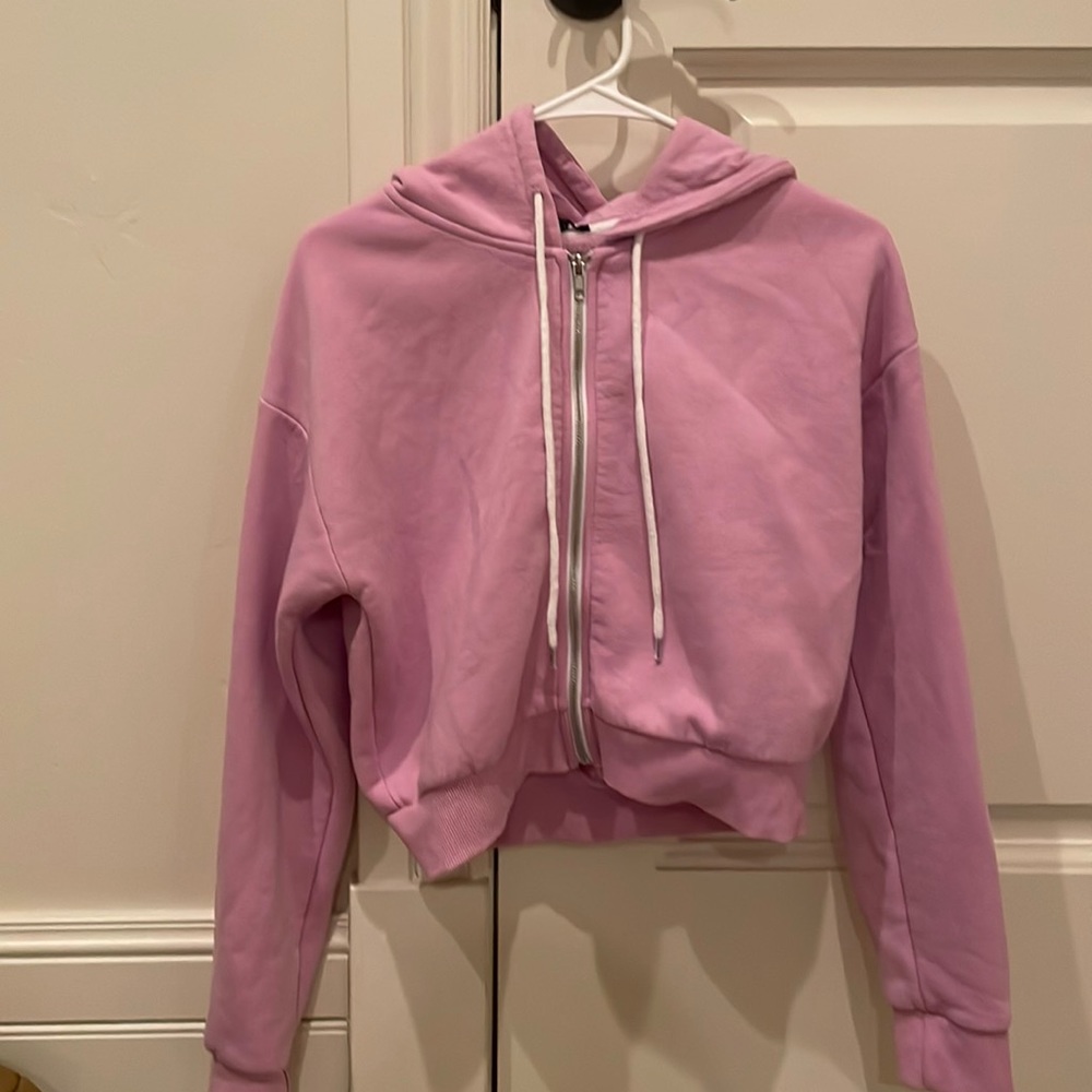 Forever 21 cropped sweatshirt!